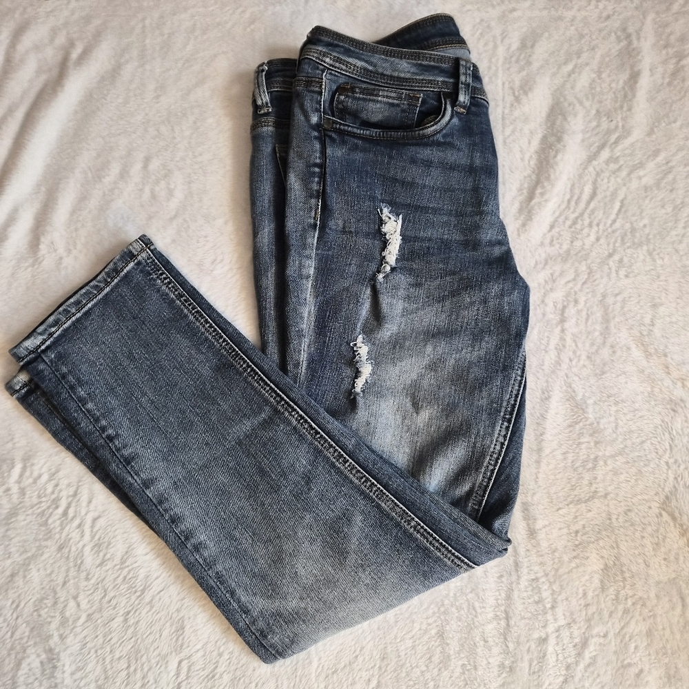 Dollhouse Charley Classic Blue Denim Distressed Size 11.